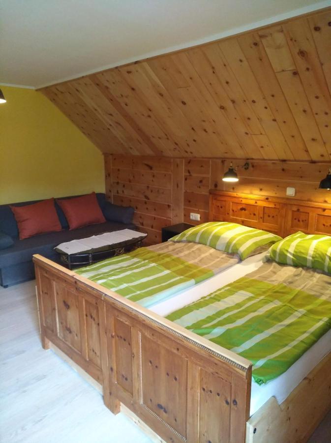 Landhaus Gritschacher Sankt Peter in Holz Bagian luar foto